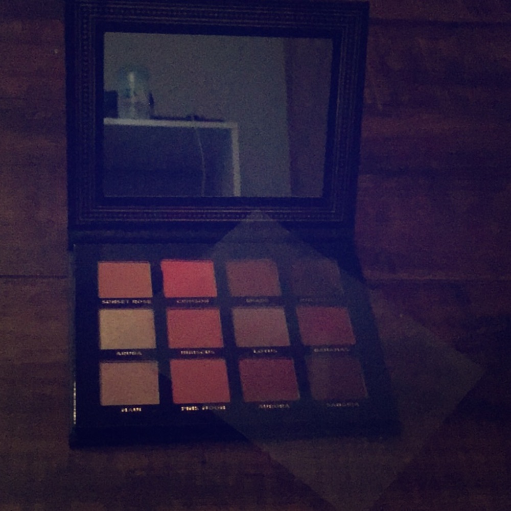Makeup palette